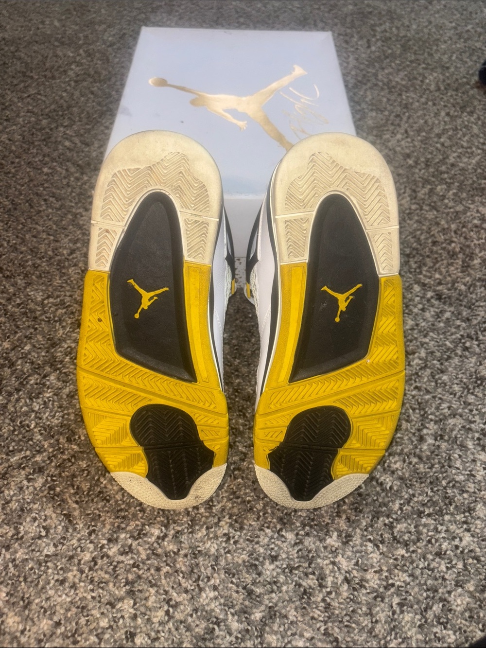 Air Jordan 4 Retro Vivid Sulfur White Yellow Jordans - Picture 6 of 6